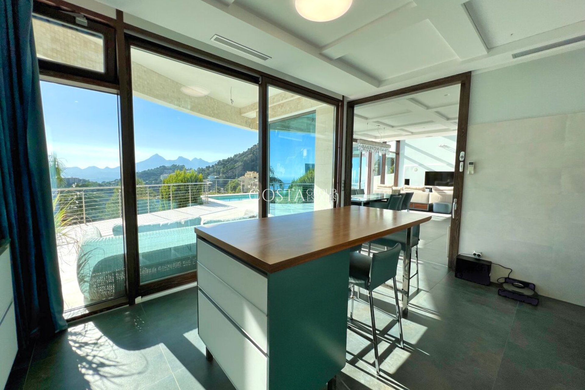 Resale - Villa -
Altea - Altea Hills