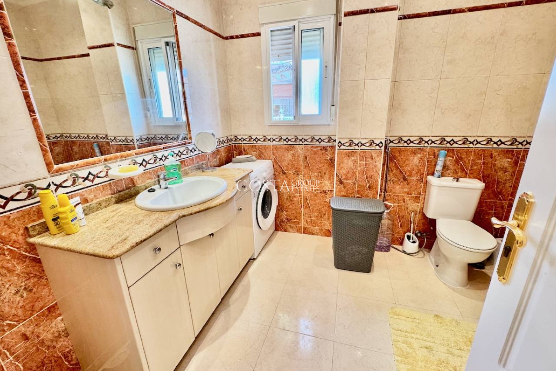 Resale - Villa -
Benferri