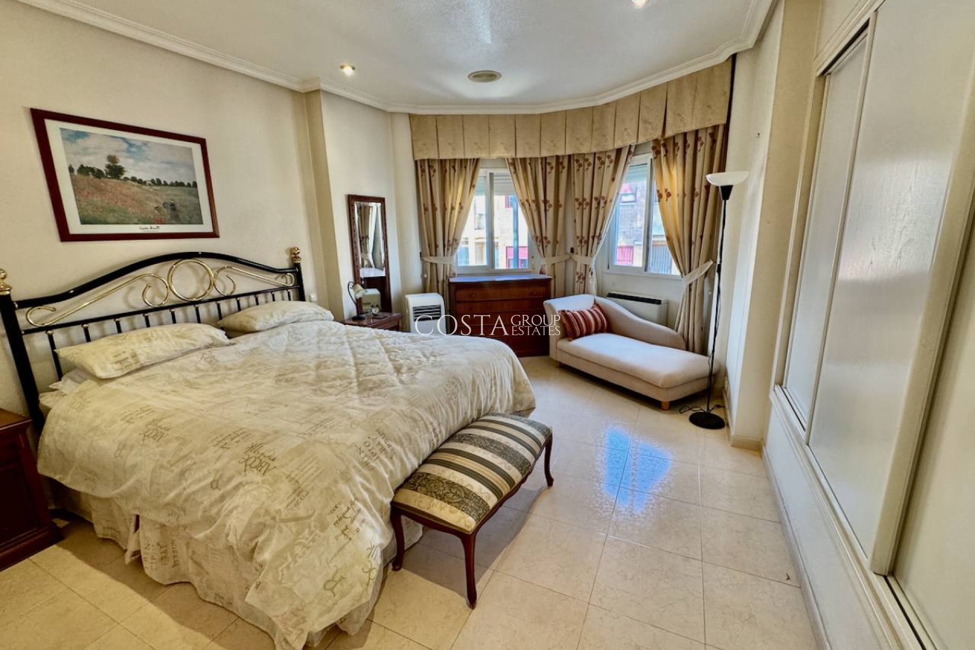 Resale - Villa -
Benferri