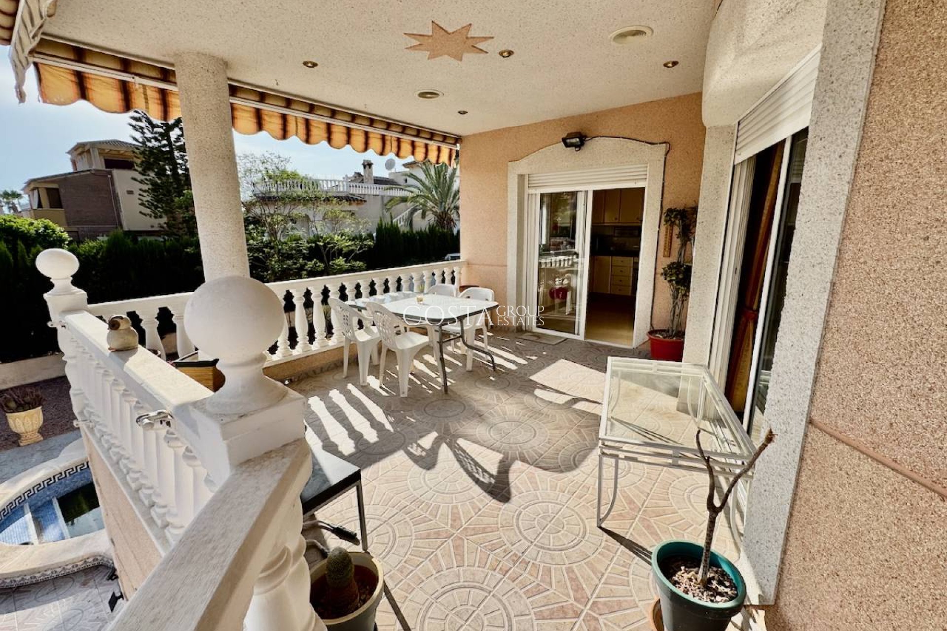 Resale - Villa -
Benferri