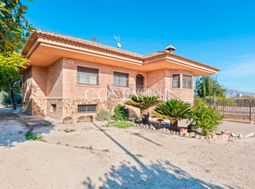 Resale - Villa -
Beniel - Beniel Centro