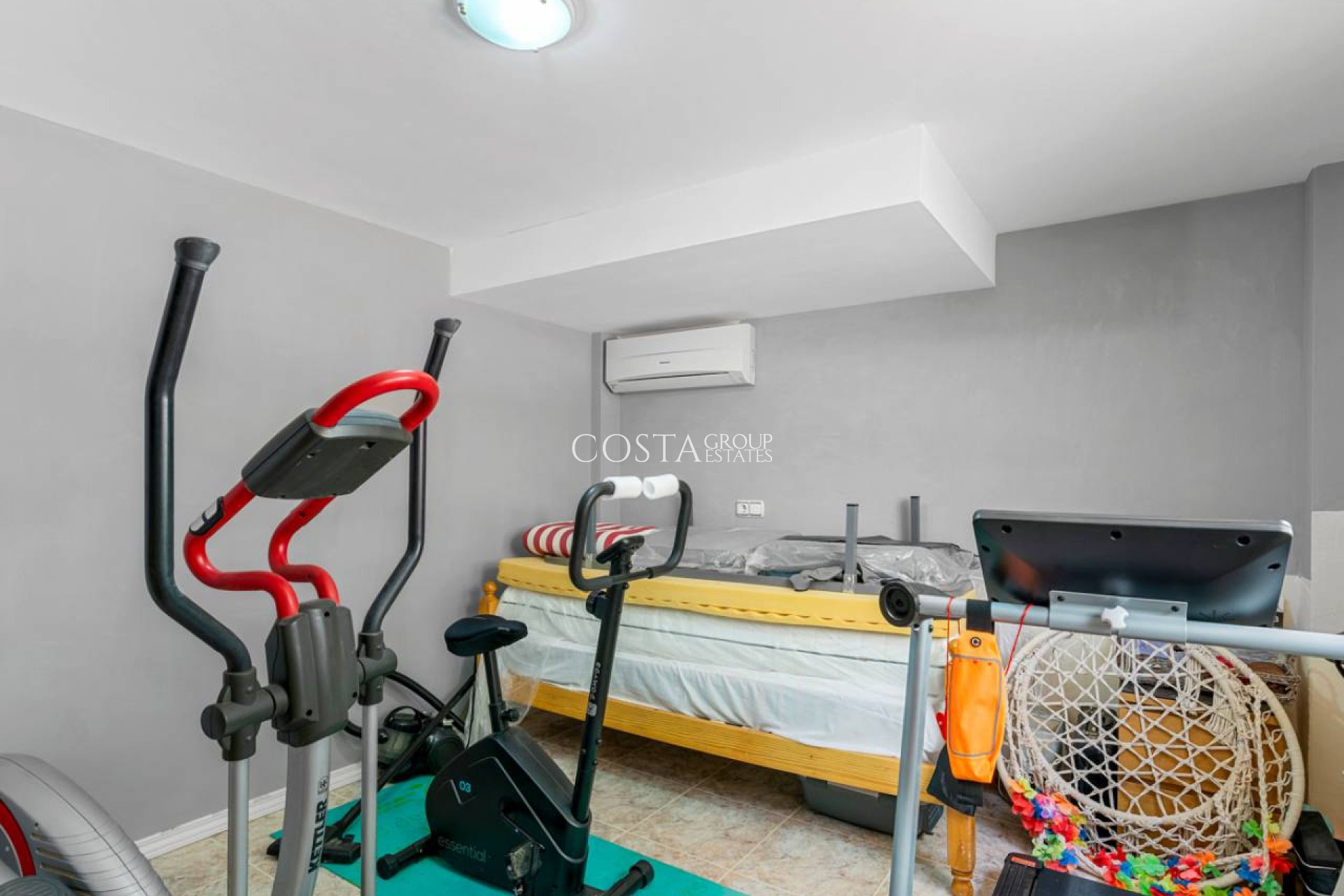 Resale - Villa -
Benijofar