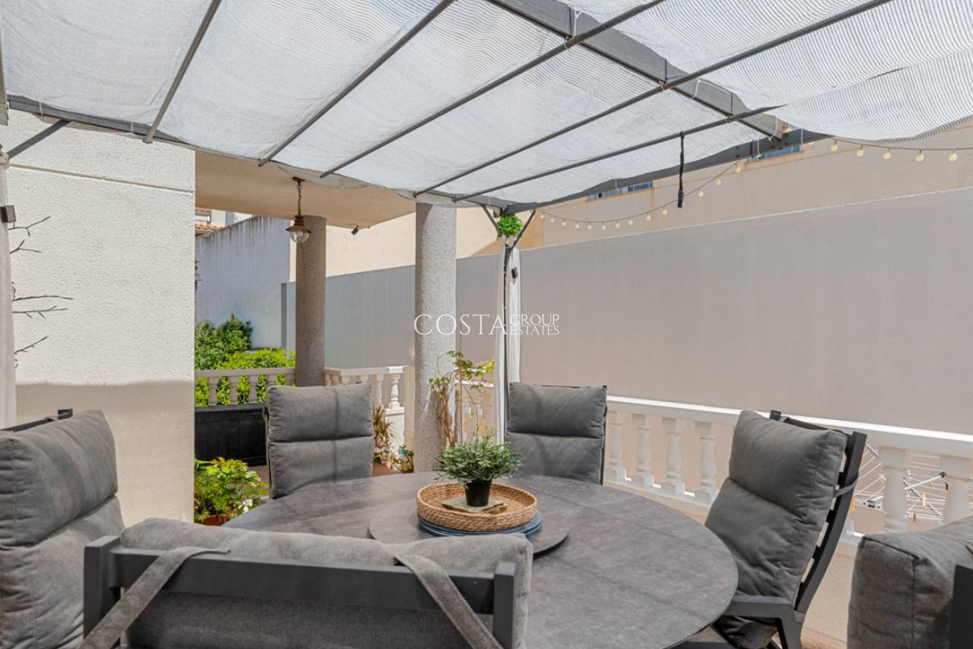 Resale - Villa -
Benijofar