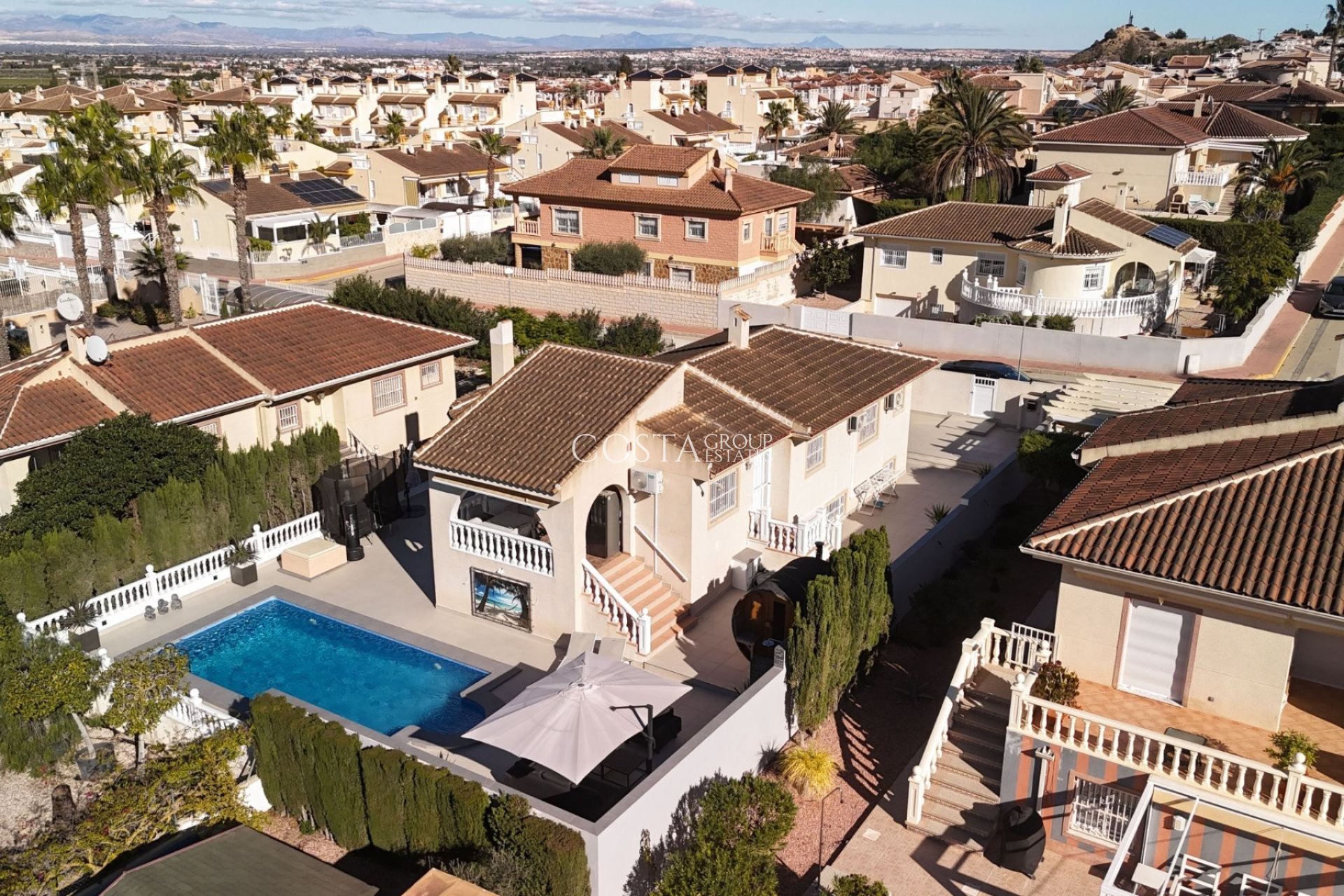 Resale - Villa -
Benijofar