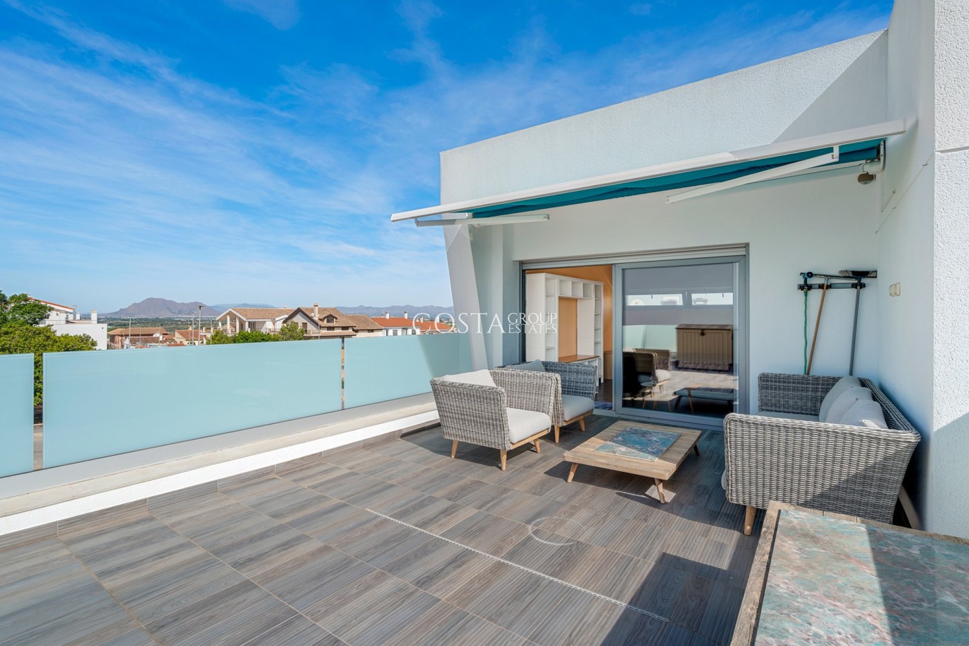 Resale - Villa -
Benijofar