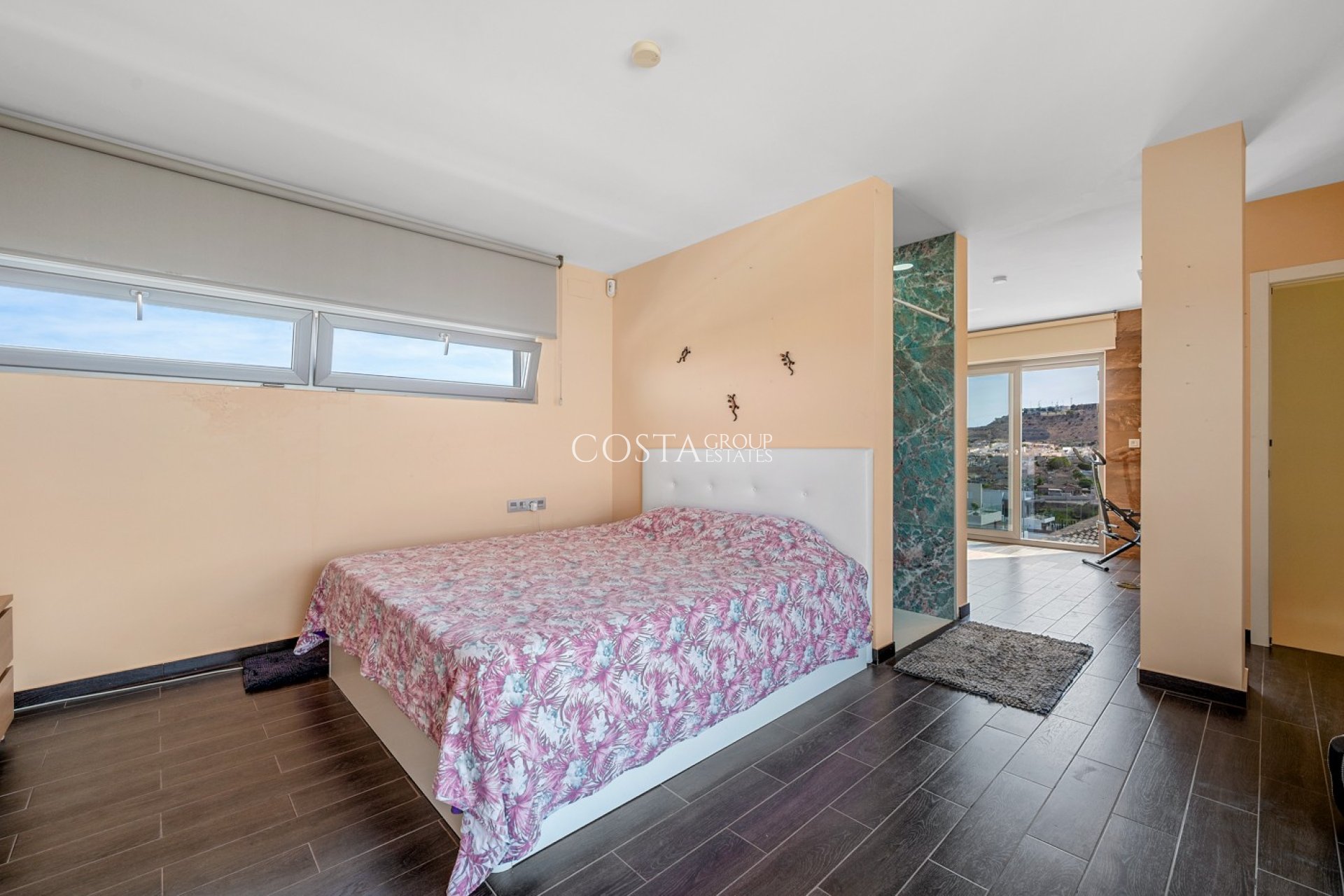 Resale - Villa -
Benijofar