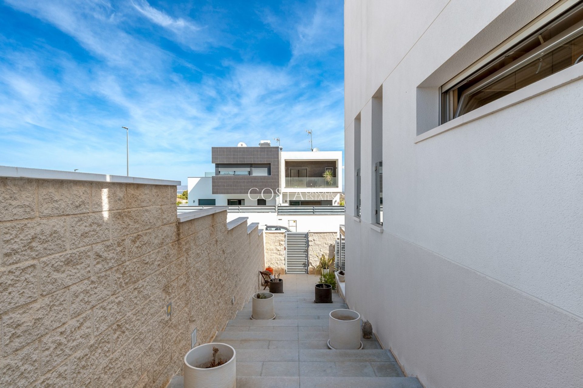 Resale - Villa -
Benijofar