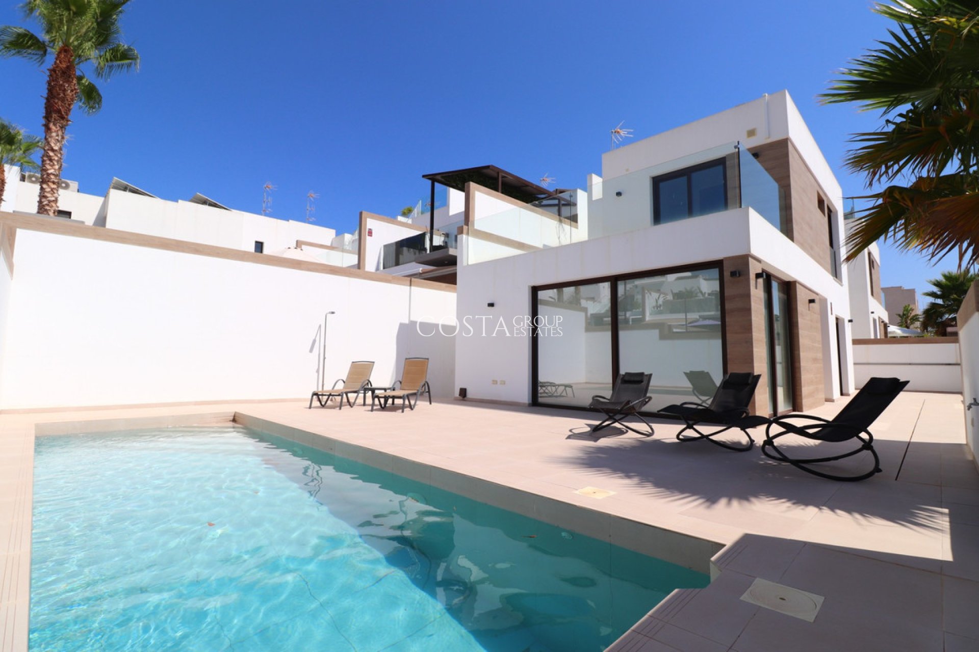 Resale - Villa -
Benijofar