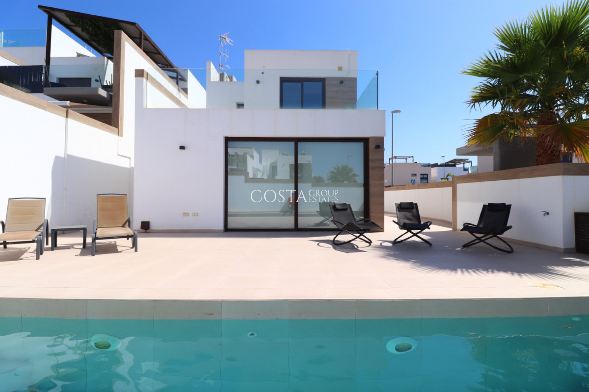 Resale - Villa -
Benijofar