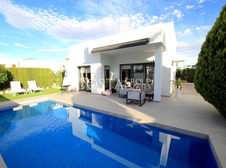 Resale - Villa -
Benijofar