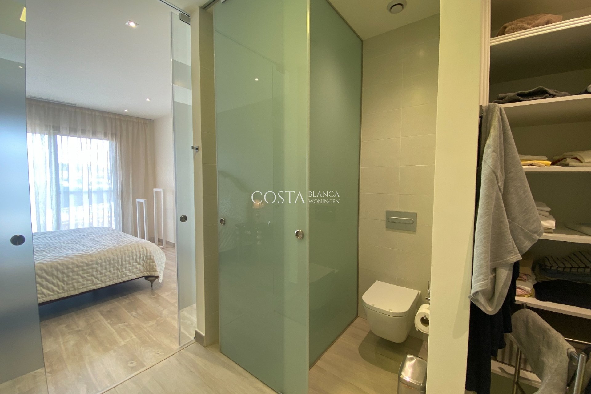 Resale - Villa -
Benijofar