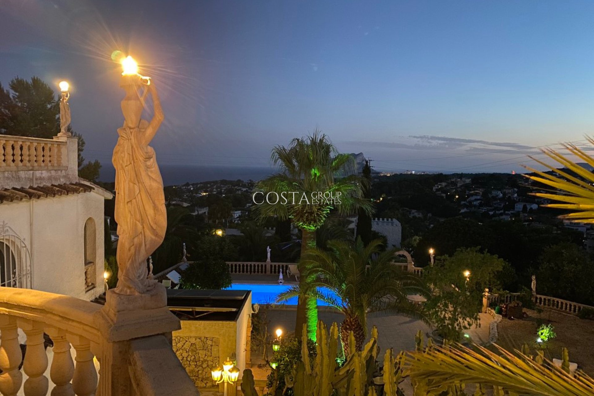 Resale - Villa -
Benissa - Benissa Centro