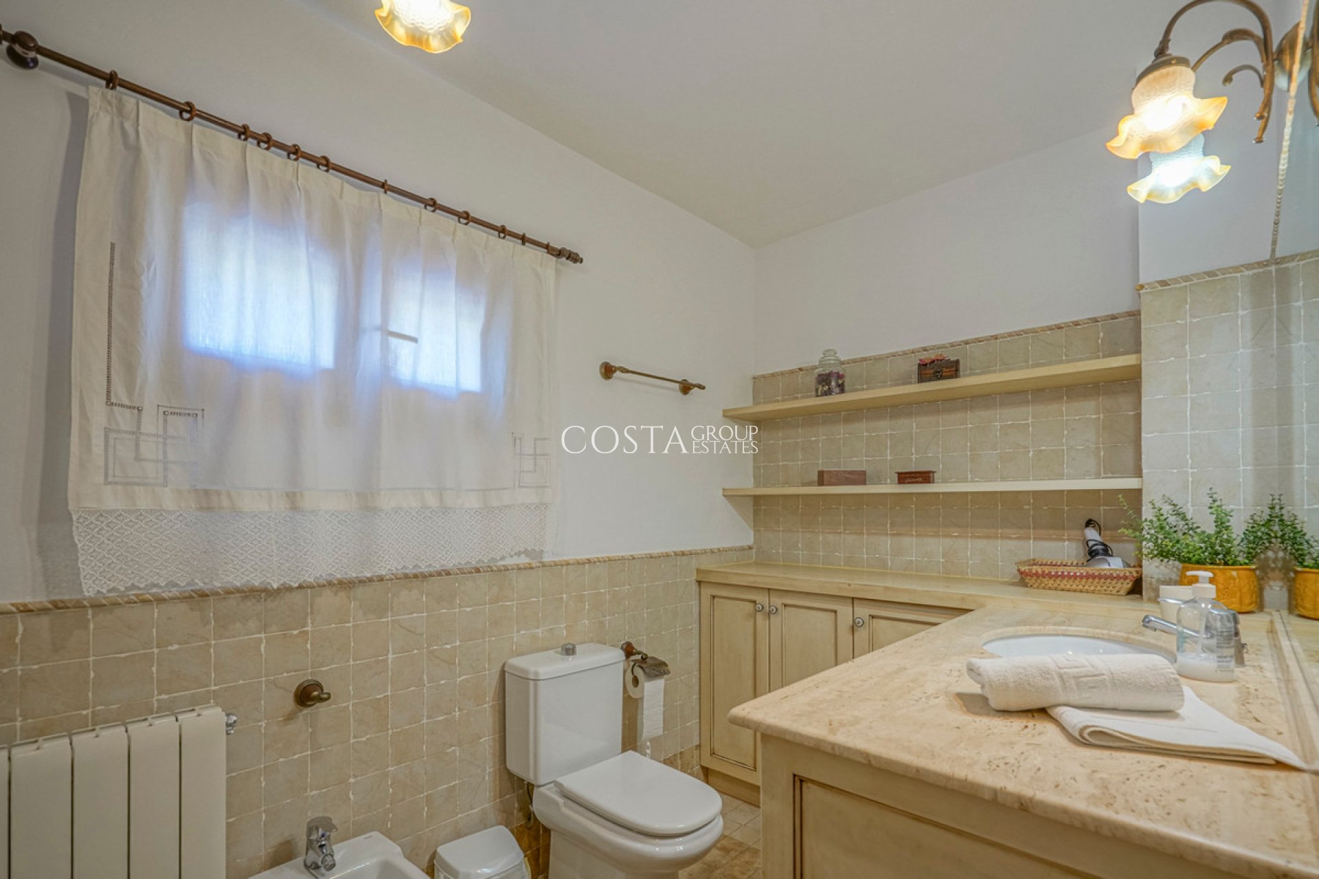 Resale - Villa -
Benissa - Benissa Centro