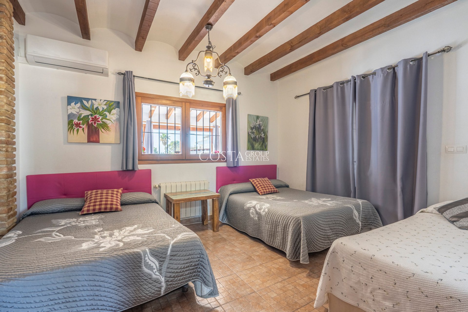 Resale - Villa -
Benissa - Benissa Centro
