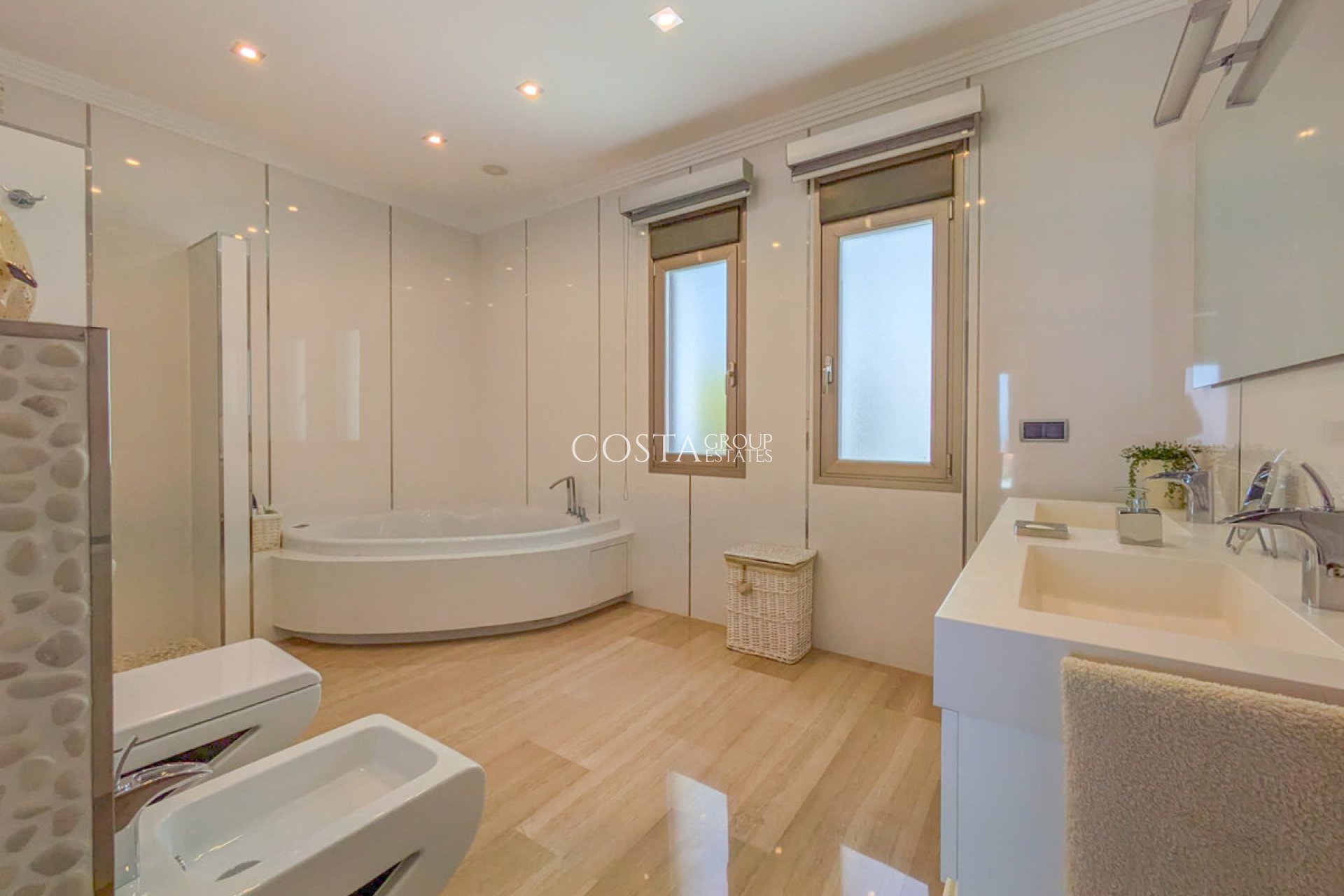 Resale - Villa -
Benissa - Benissa Centro