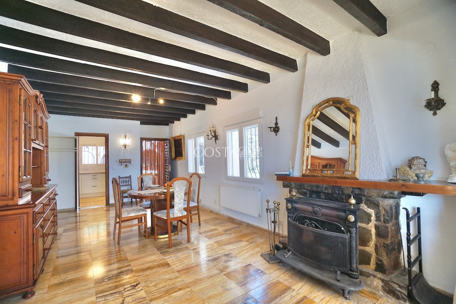 Resale - Villa -
Benissa - Benissa Centro