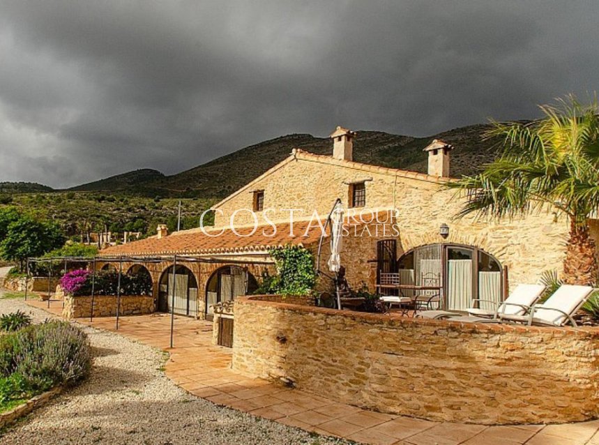 Resale - Villa -
Benissa - Benissa Centro