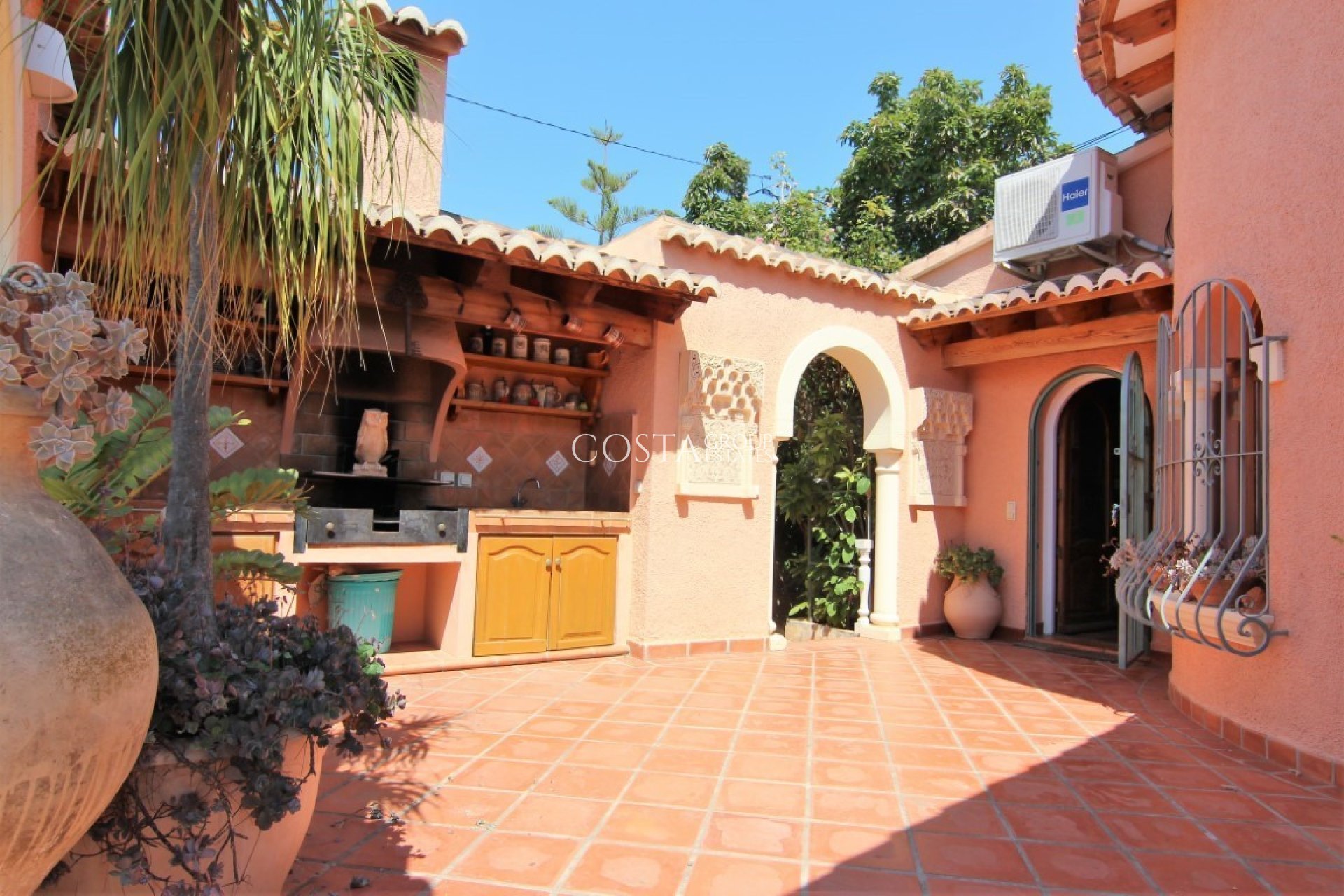 Resale - Villa -
Benissa - Benissa Centro