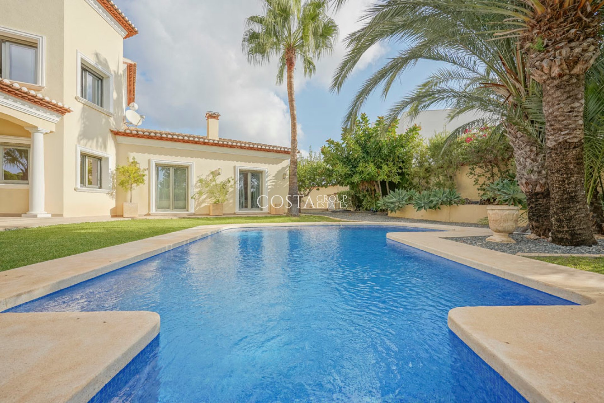 Resale - Villa -
Benissa - Benissa Centro