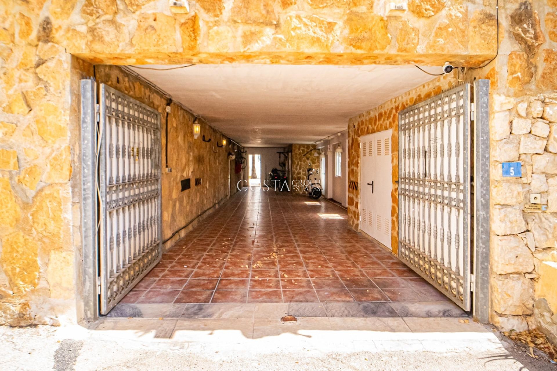 Resale - Villa -
Benissa - Benissa Centro