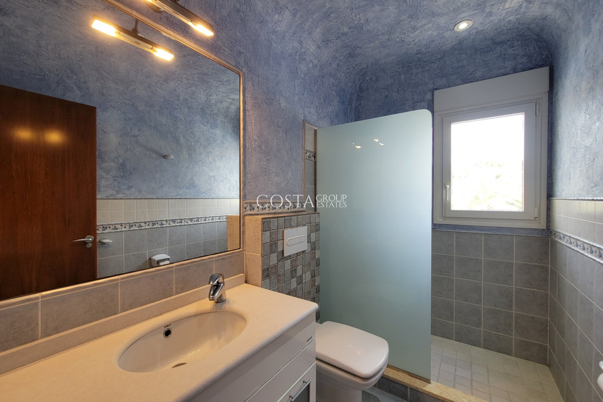 Resale - Villa -
Benissa - Benissa Centro