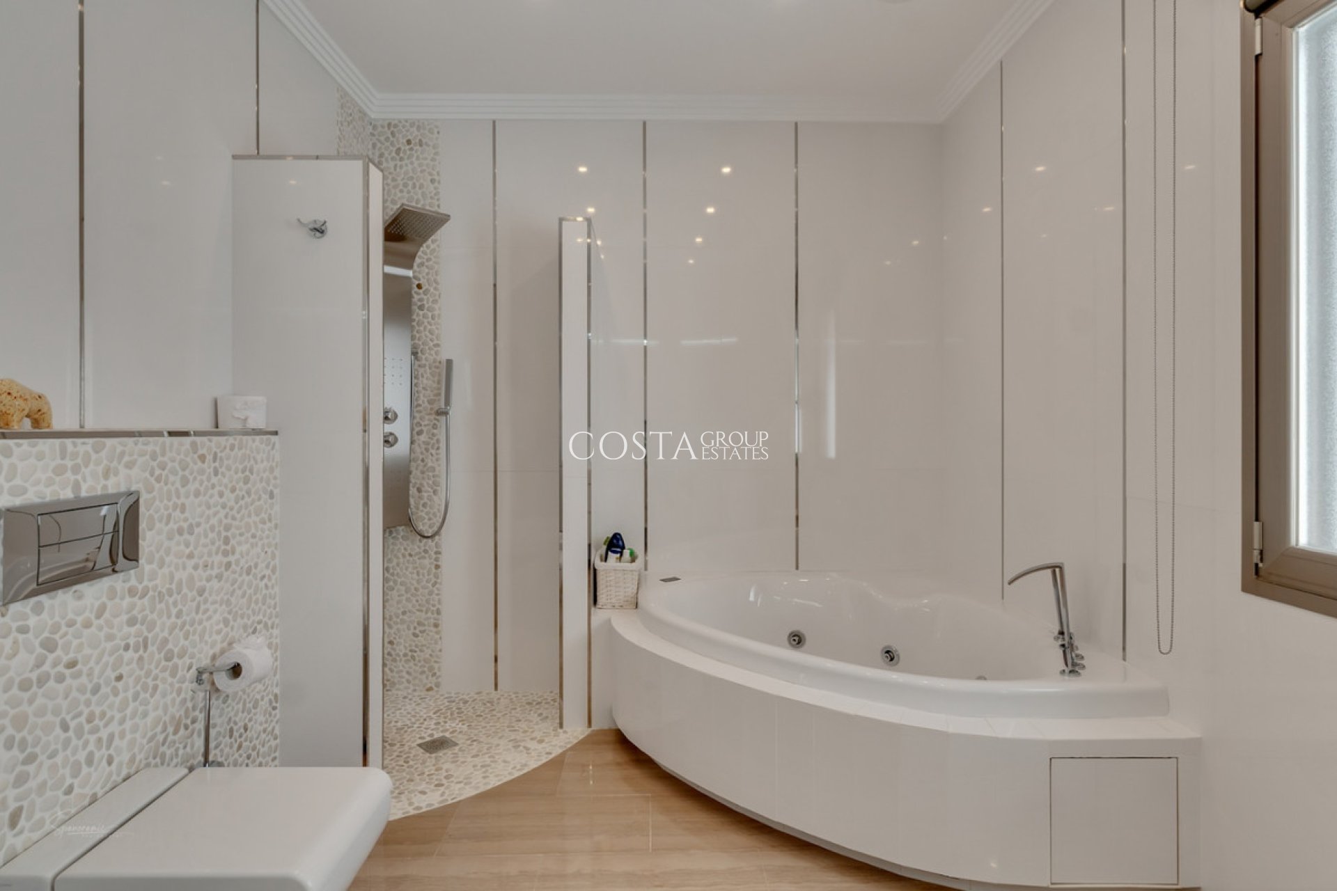 Resale - Villa -
Benissa - Benissa Centro