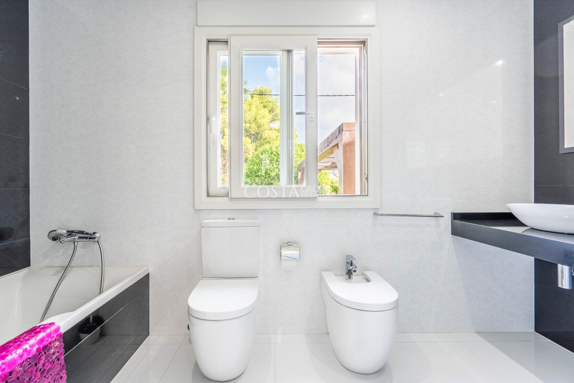 Resale - Villa -
Benissa - Benissa Centro