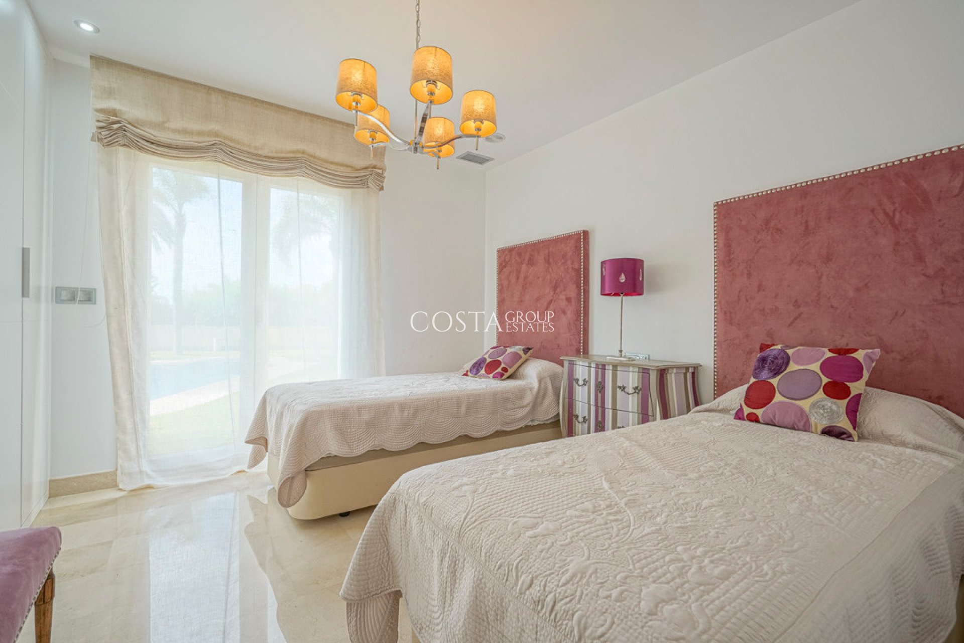 Resale - Villa -
Benissa - Benissa Centro