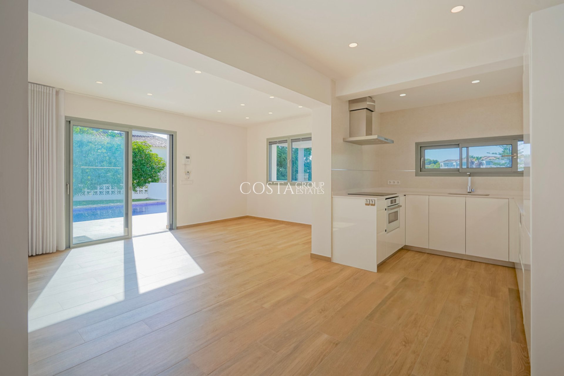 Resale - Villa -
Benissa - Benissa Centro