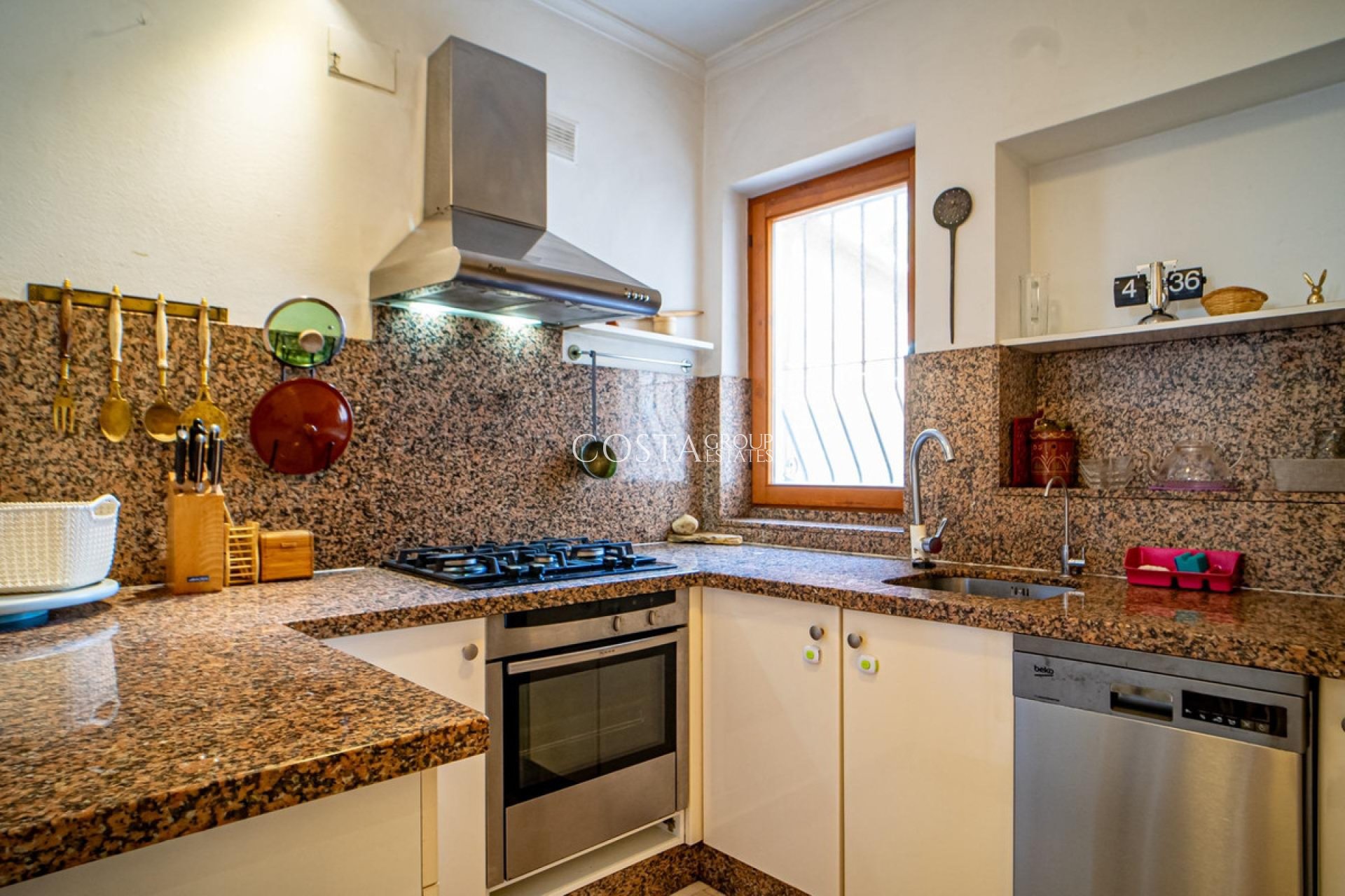 Resale - Villa -
Benissa - Benissa Centro