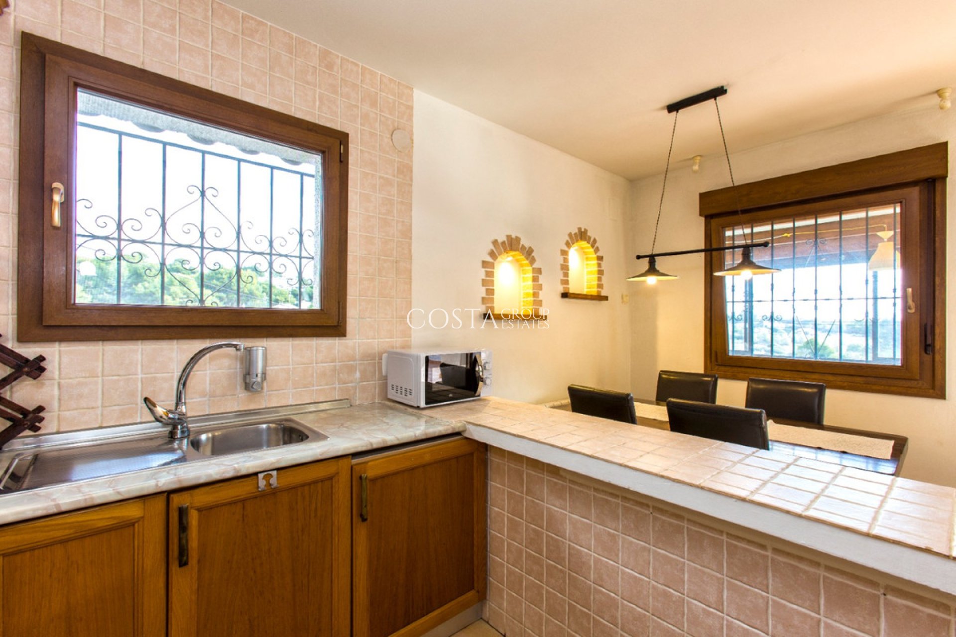 Resale - Villa -
Benissa - Benissa Centro