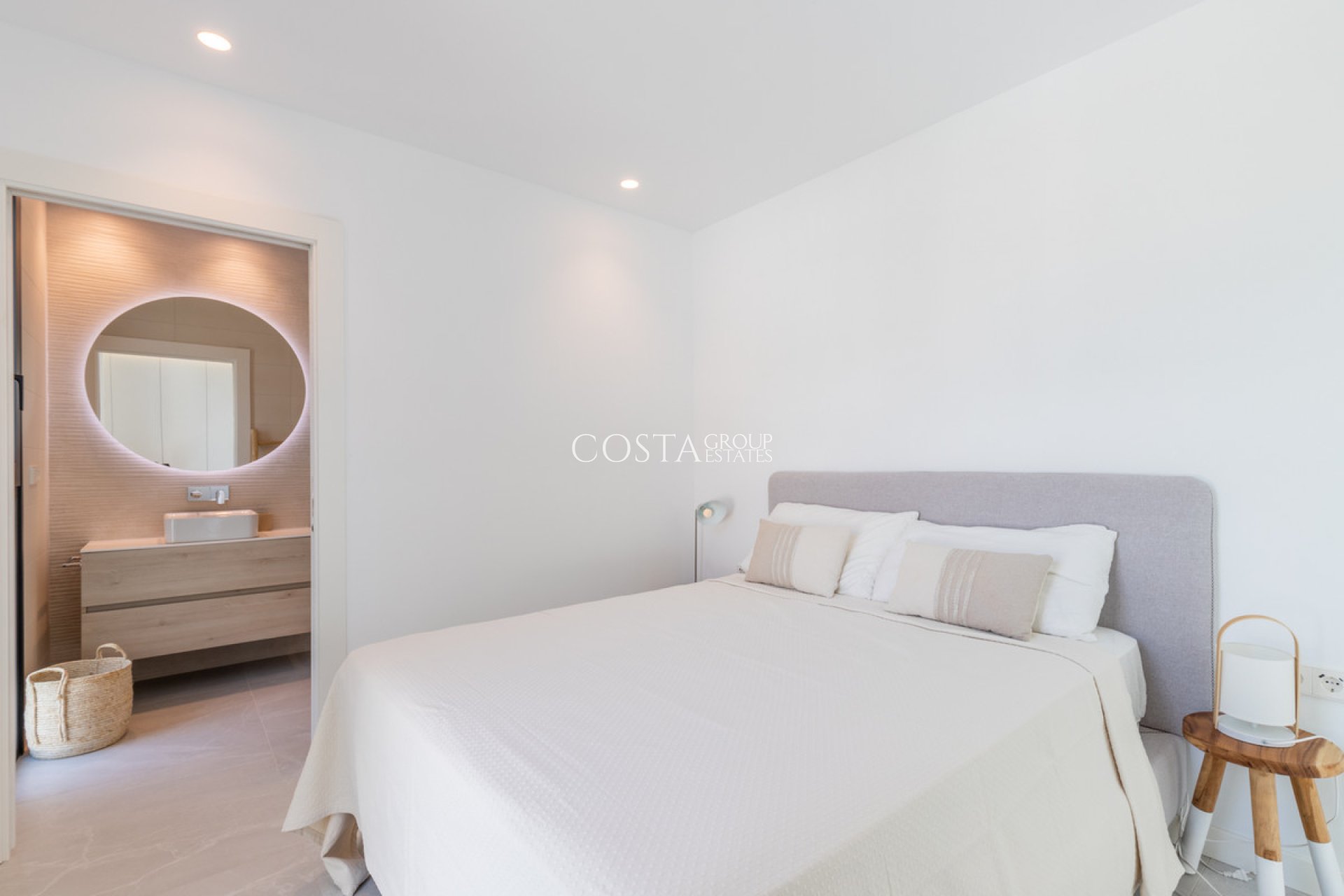 Resale - Villa -
Benissa - Benissa Centro