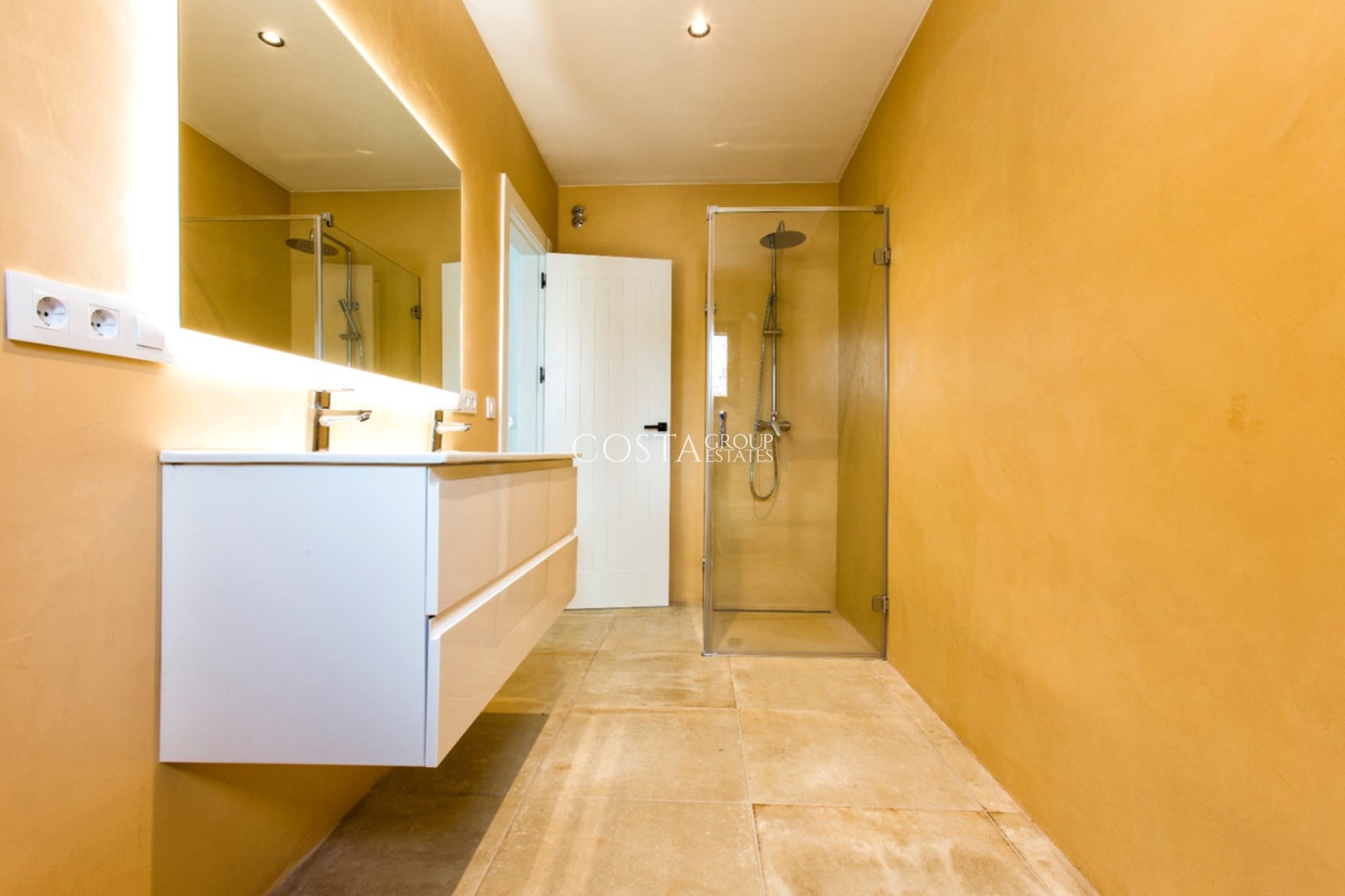 Resale - Villa -
Benissa - Benissa Centro