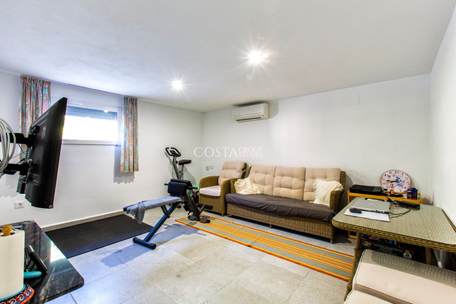 Resale - Villa -
Benissa - Benissa Centro