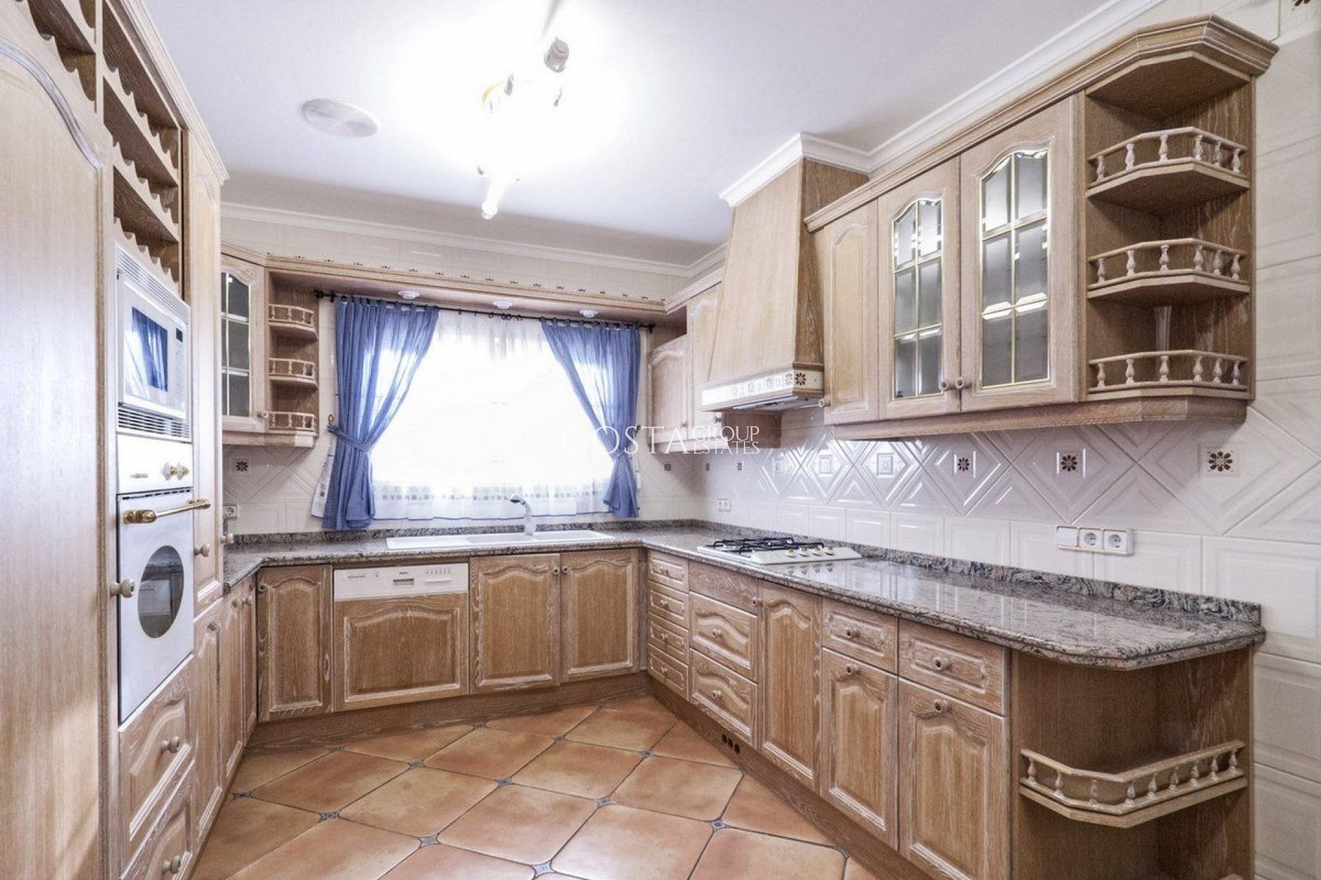 Resale - Villa -
Benissa - Benissa Centro