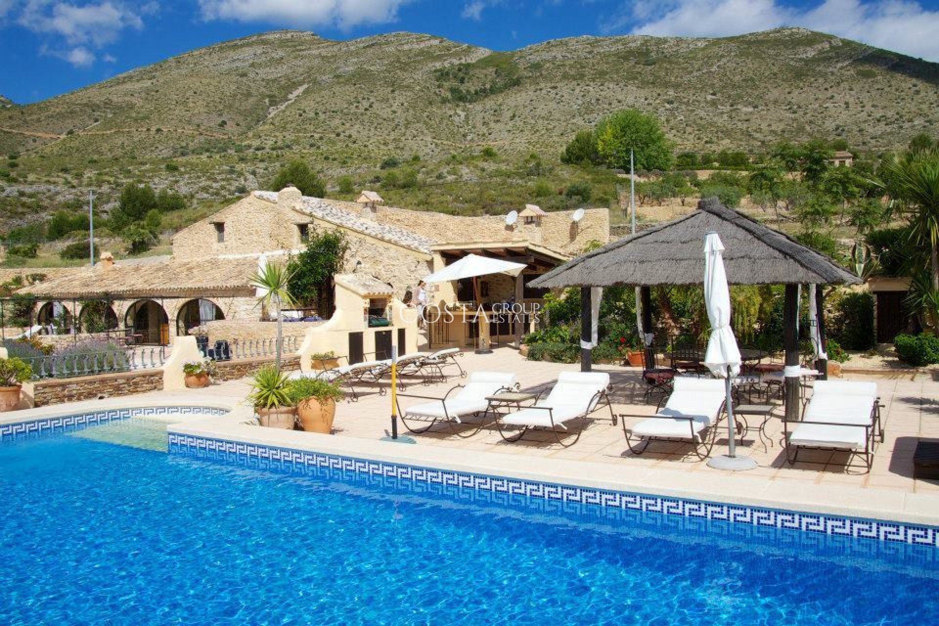 Resale - Villa -
Benissa - Benissa Centro