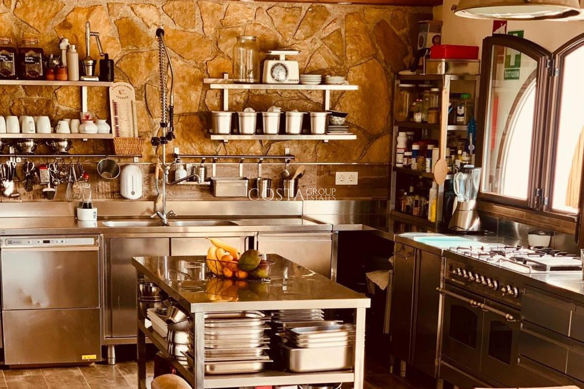 Resale - Villa -
Benissa - Benissa Centro