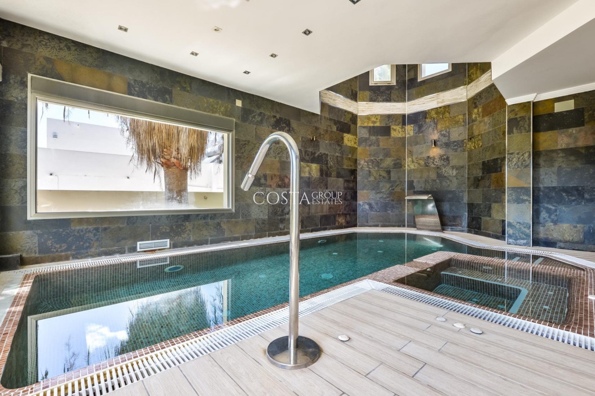 Resale - Villa -
Benissa - Benissa Centro