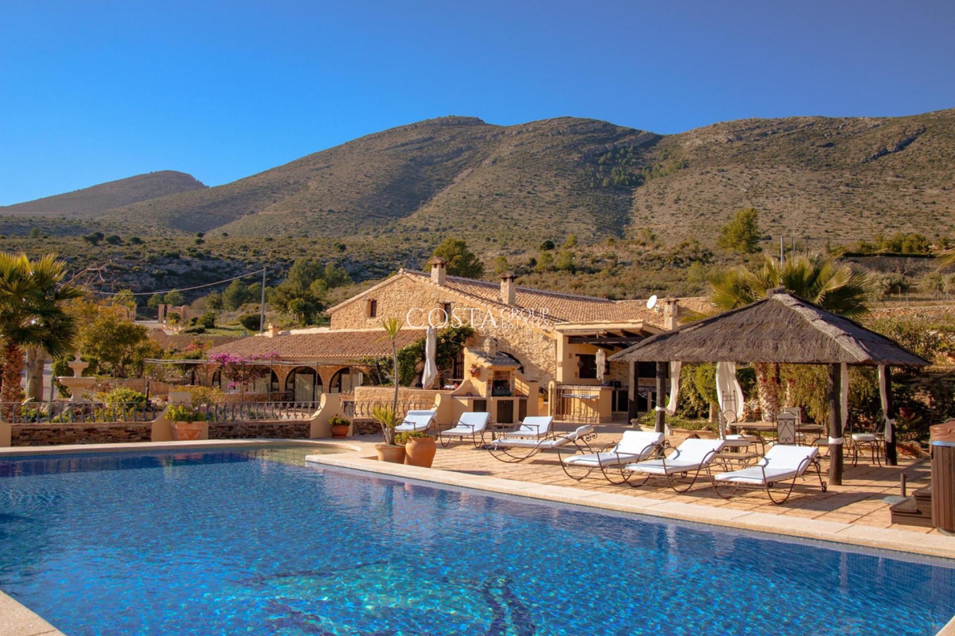 Resale - Villa -
Benissa - Benissa Centro