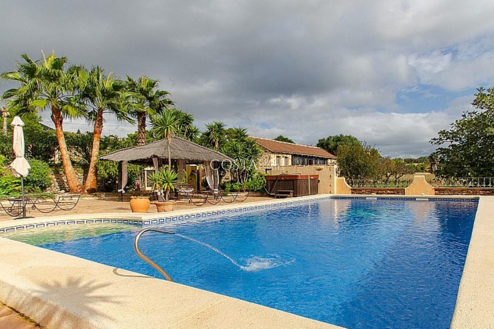 Resale - Villa -
Benissa - Benissa Centro