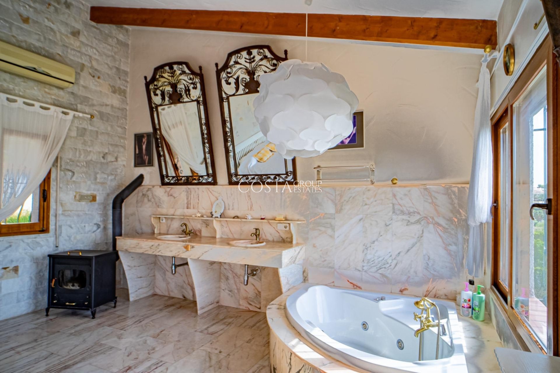 Resale - Villa -
Benissa - Benissa Centro