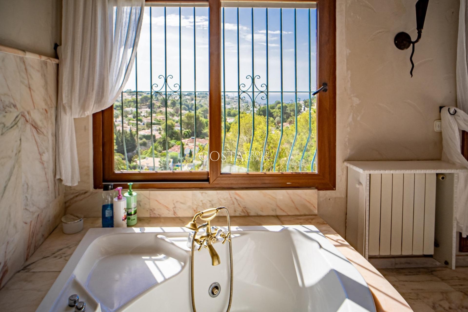 Resale - Villa -
Benissa - Benissa Centro