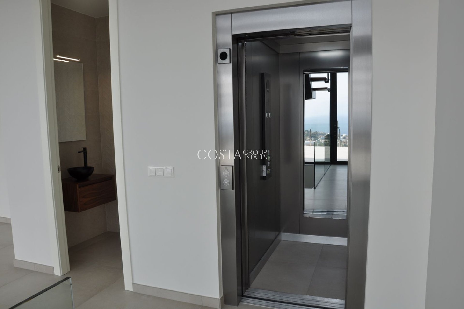 Resale - Villa -
Benissa - Benissa Coast