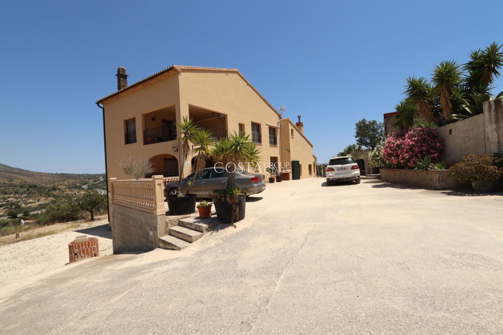 Resale - Villa -
Benissa - Lleus
