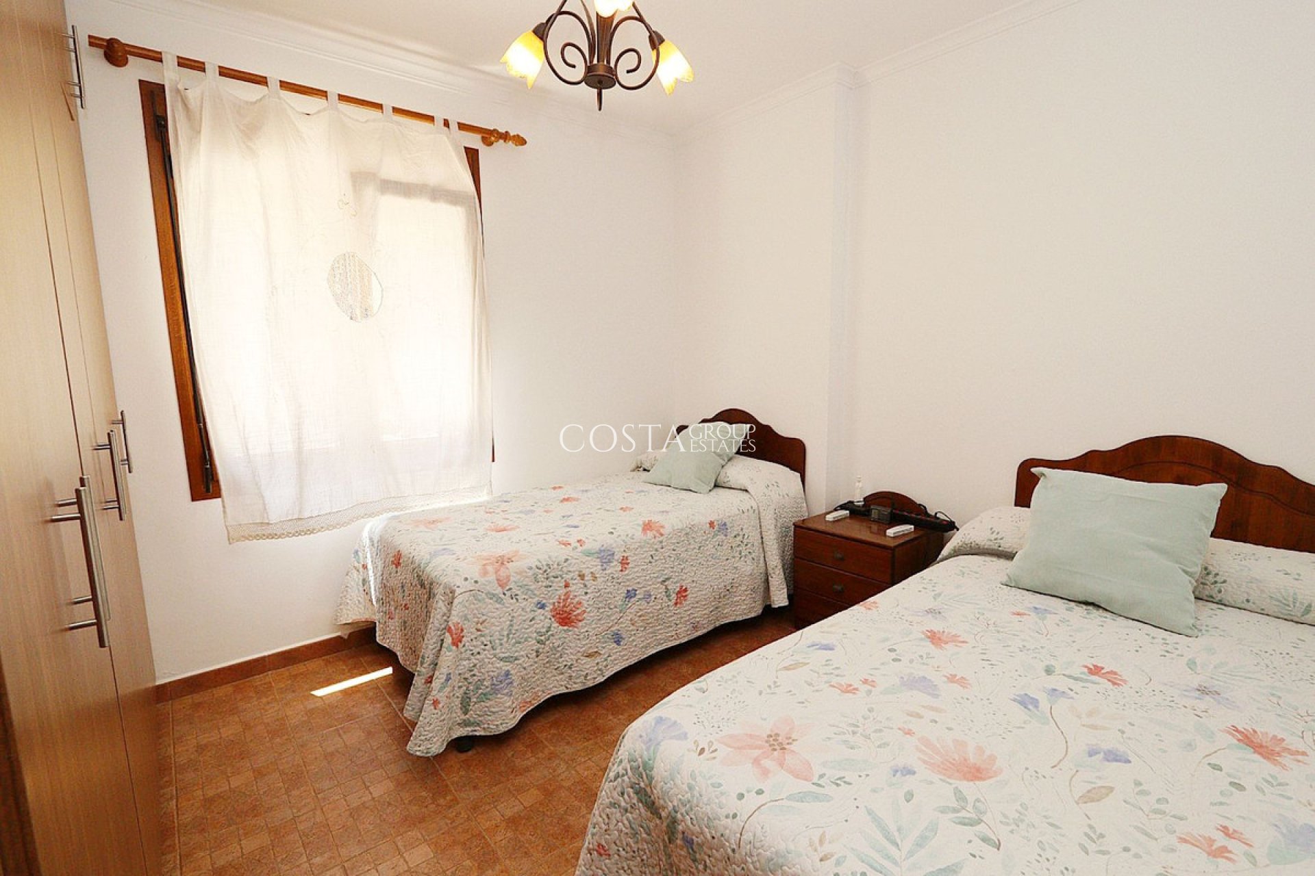 Resale - Villa -
Benissa - Lleus