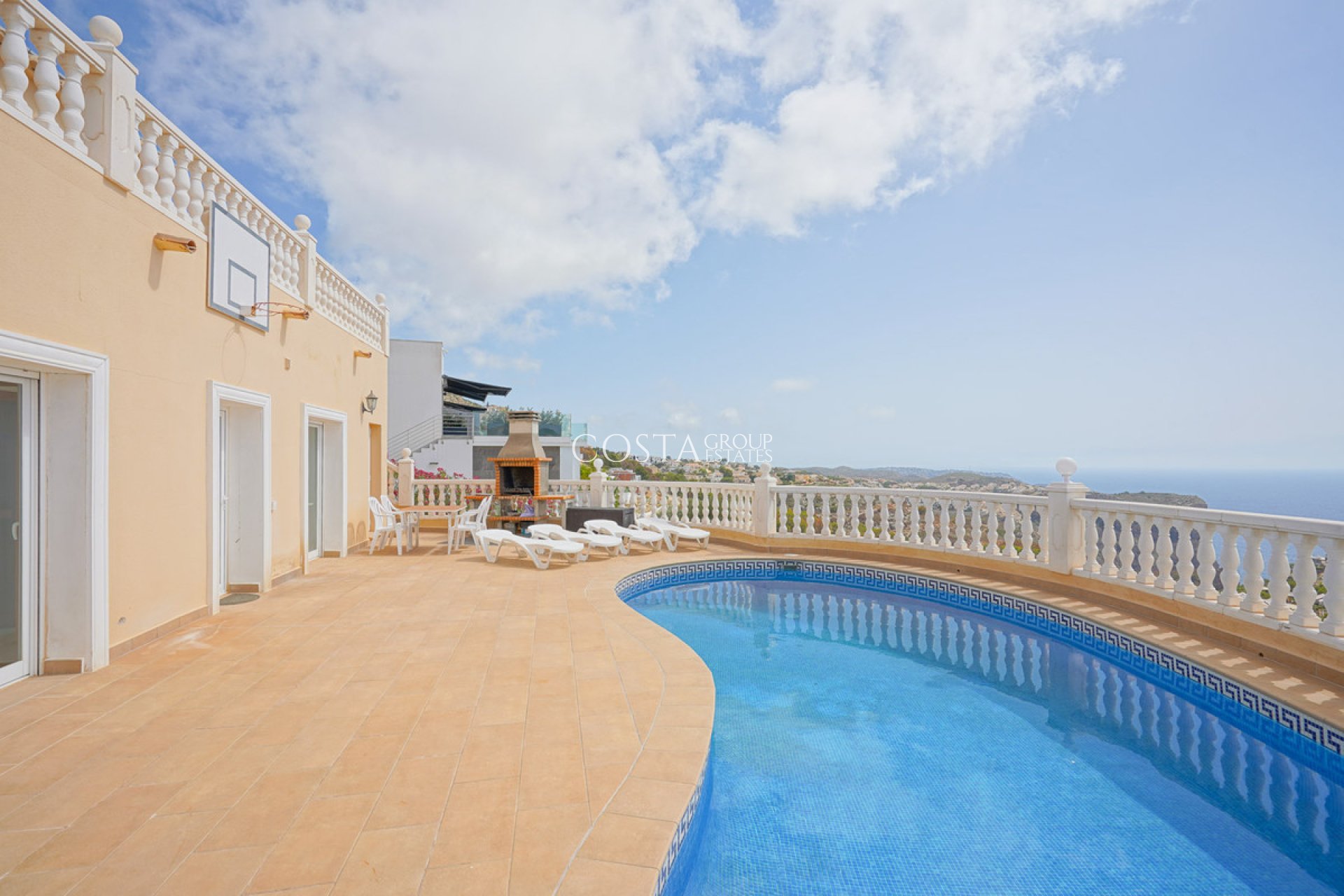 Resale - Villa -
Benitachell - Benitachell Centro