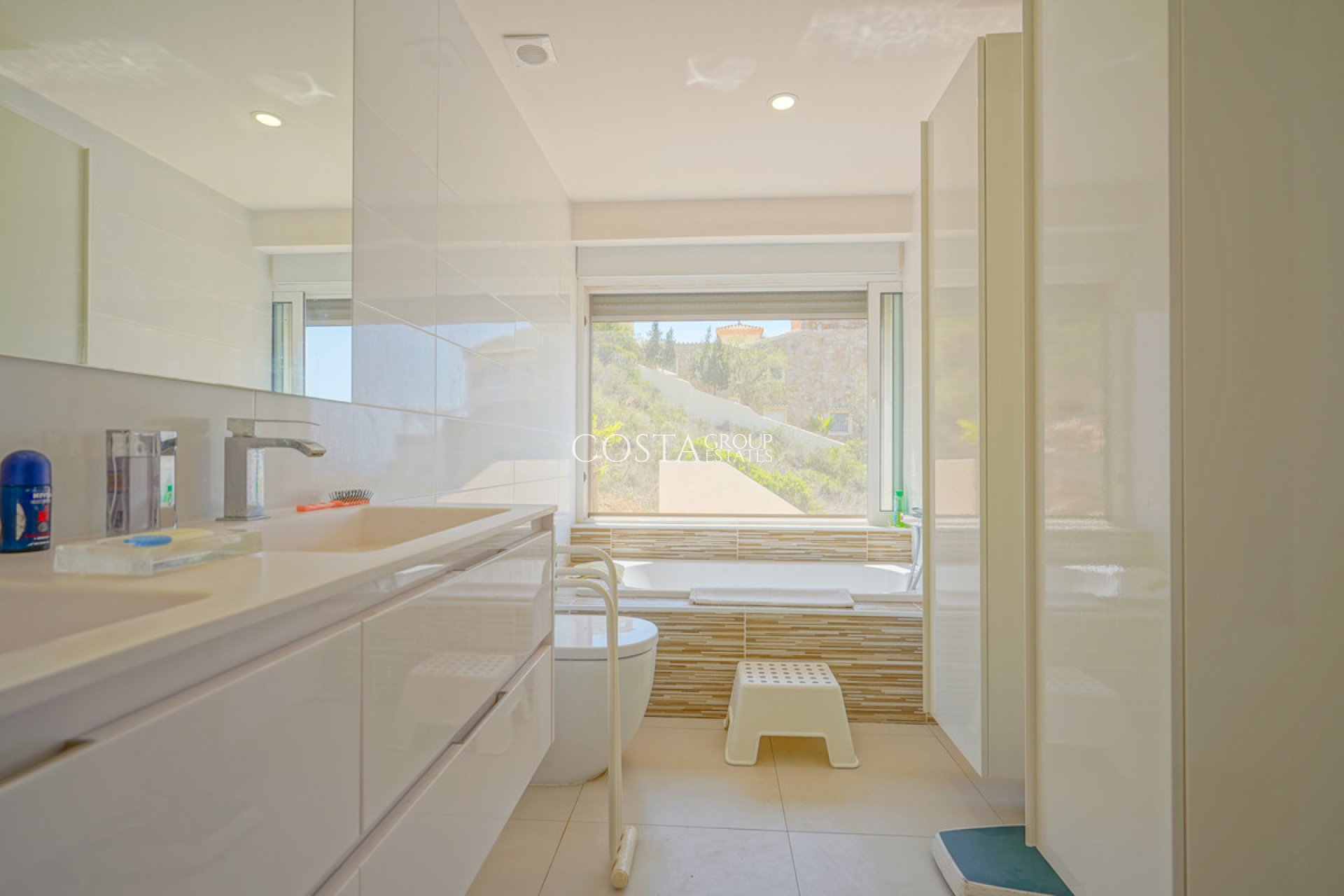 Resale - Villa -
Benitachell - Benitachell Centro