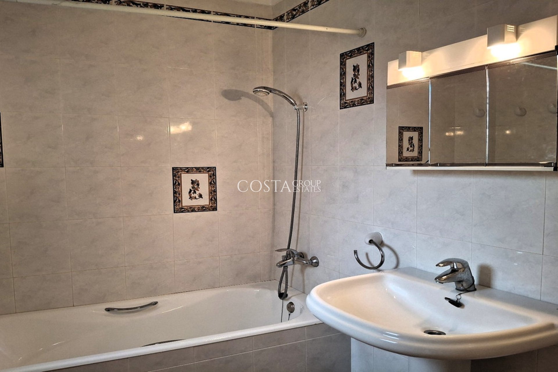 Resale - Villa -
Benitachell - Benitachell Centro