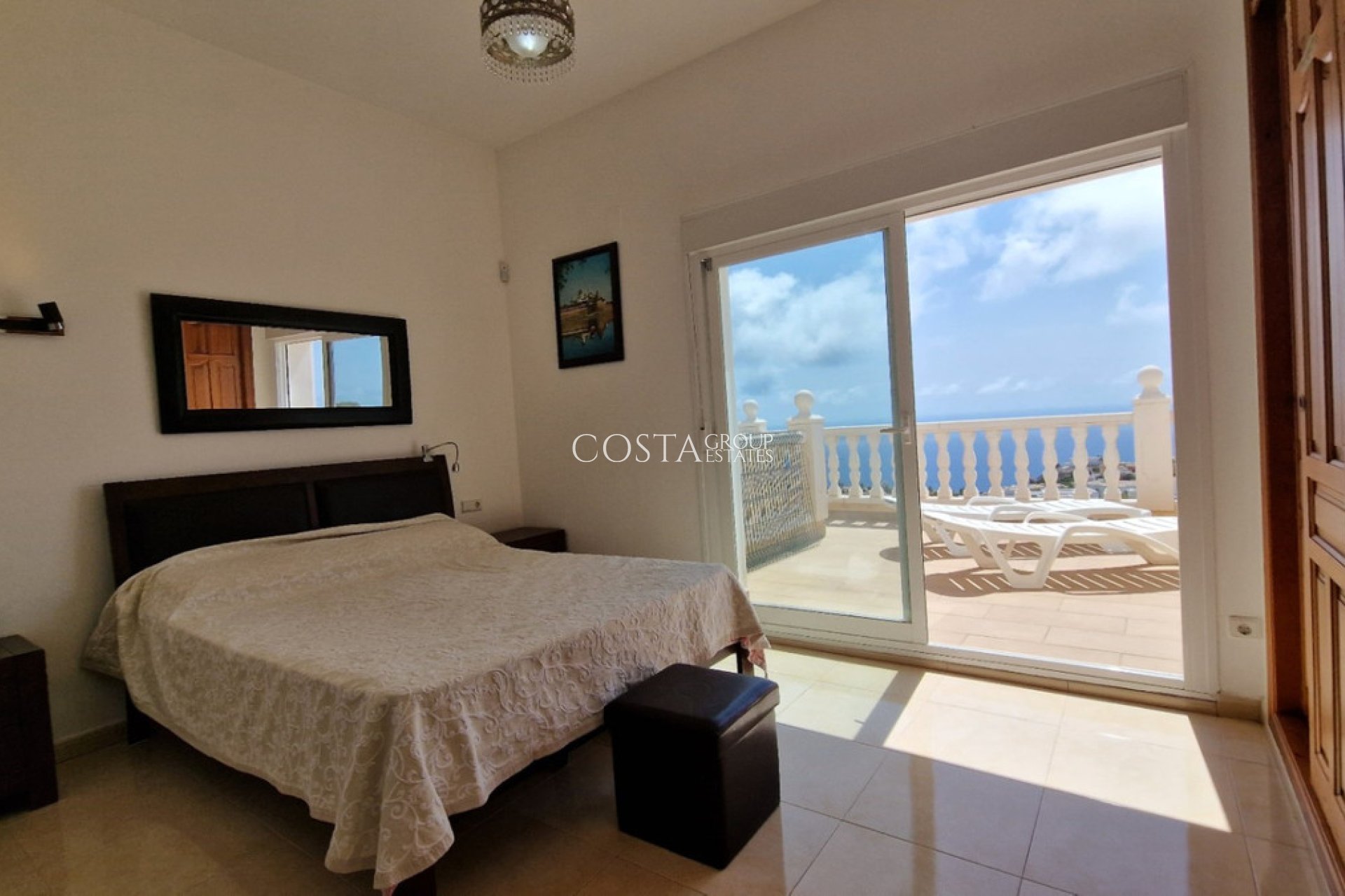 Resale - Villa -
Benitachell - Benitachell Centro