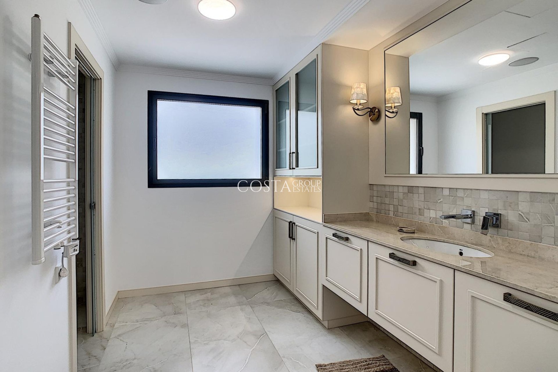 Resale - Villa -
Benitachell - Benitachell Centro